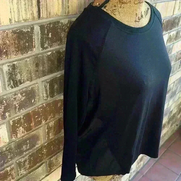 Champion long sleeve top size medium - Picture 3 of 12